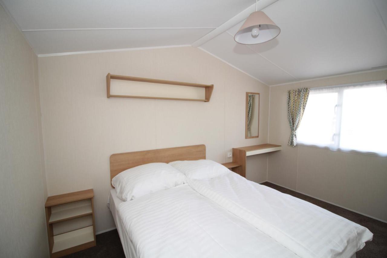 Merlin'S Camp Znojmo Ngoại thất bức ảnh