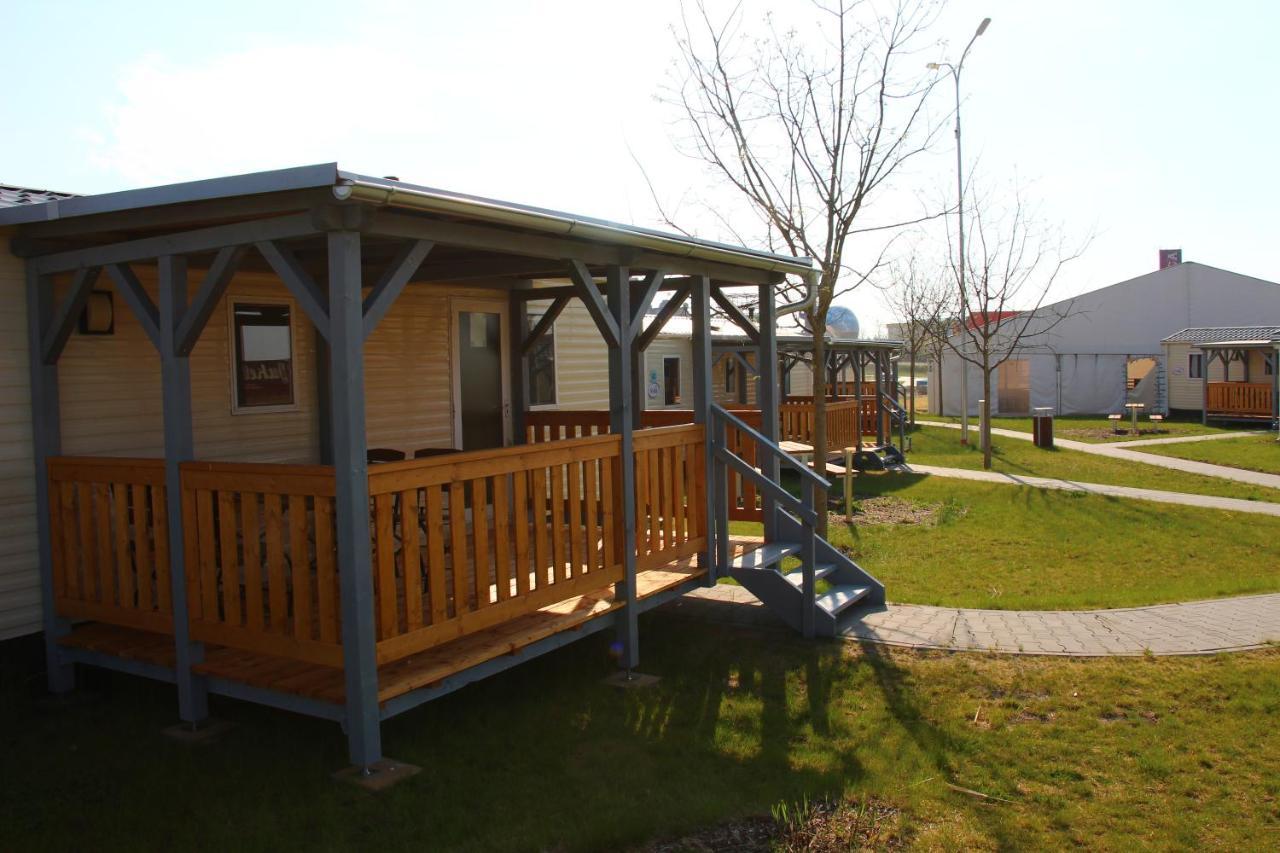 Merlin'S Camp Znojmo Ngoại thất bức ảnh