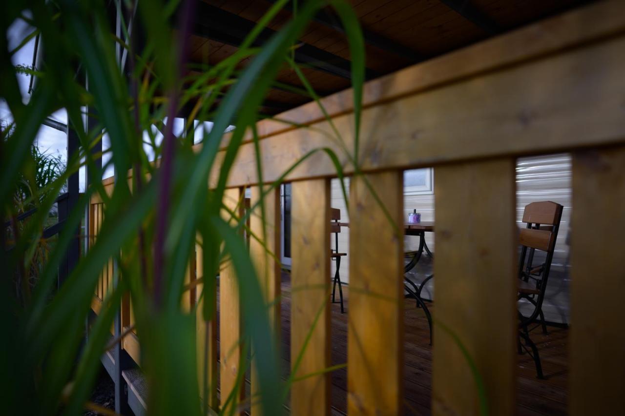 Merlin'S Camp Znojmo Ngoại thất bức ảnh